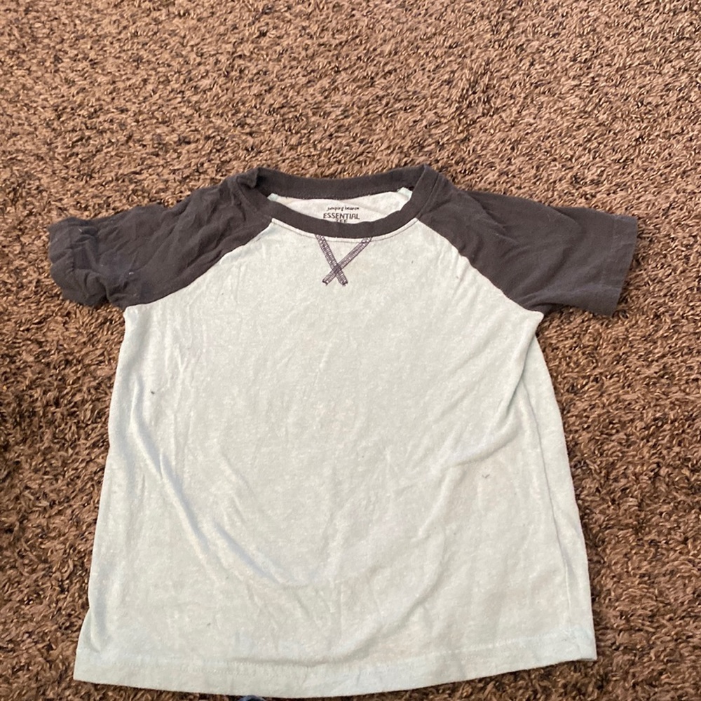 Jumping Beans Essential tee
